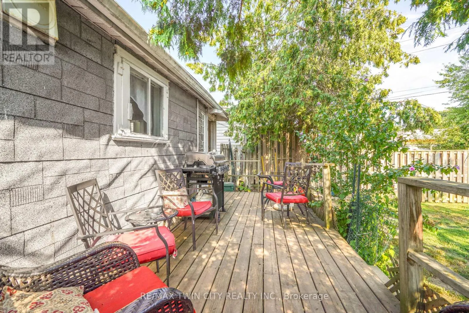 327 SHERIDAN STREET