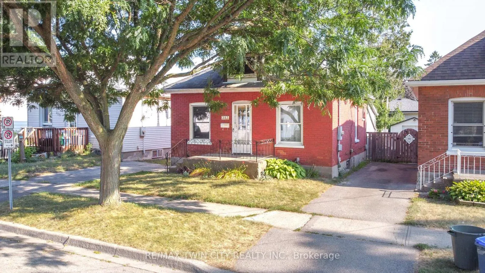 327 SHERIDAN STREET