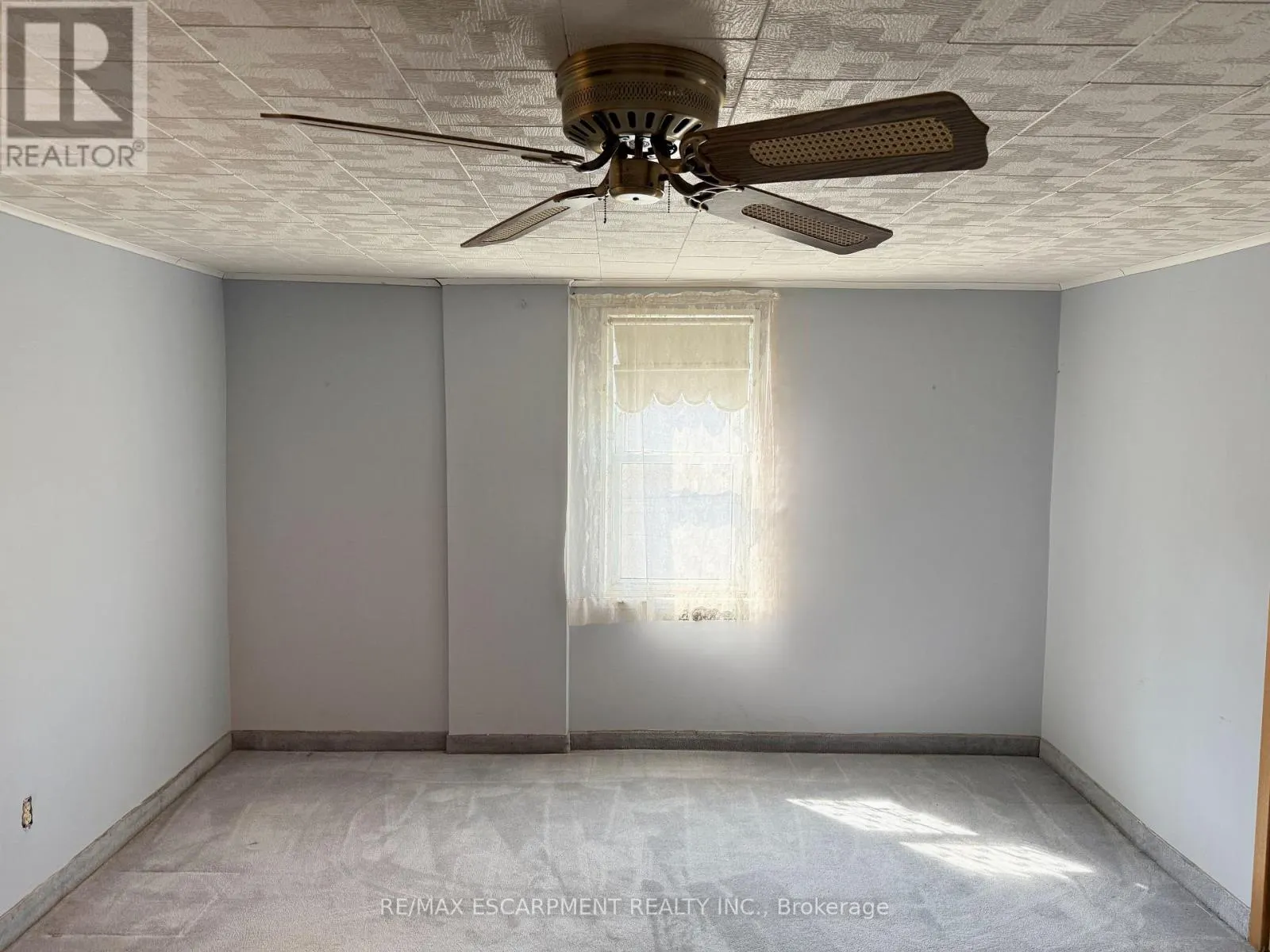 473 HAMILTON DRIVE