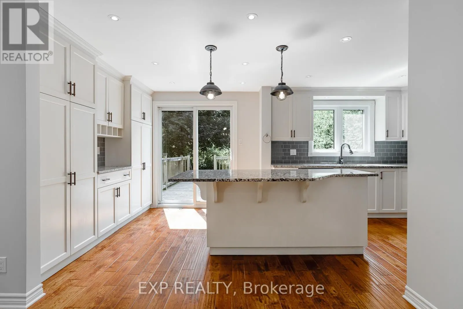 80 COOLSPRING CRESCENT
