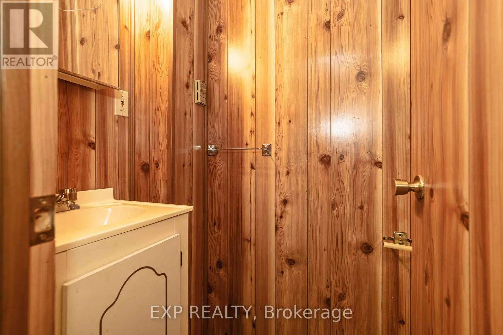 80 COOLSPRING CRESCENT