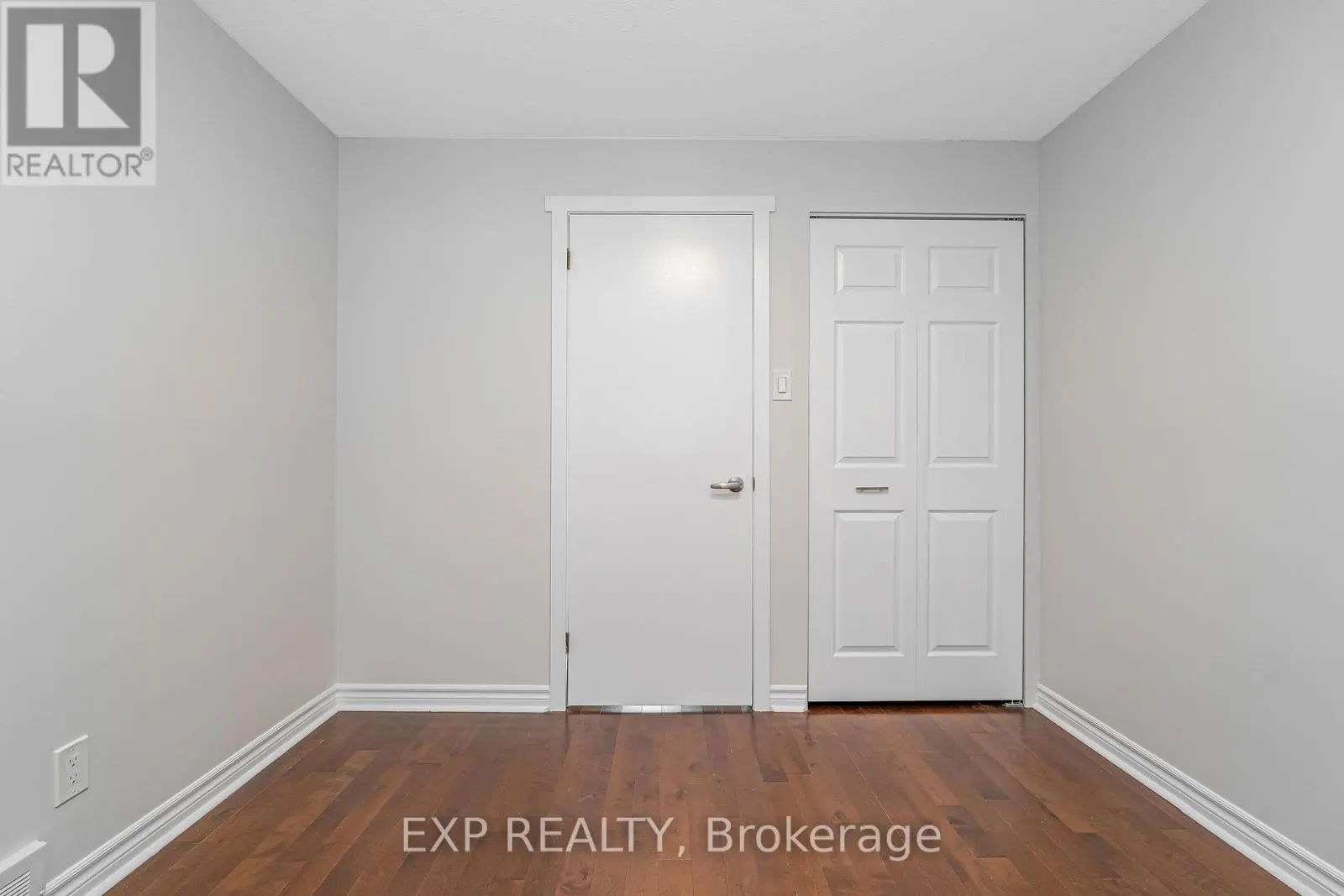 80 COOLSPRING CRESCENT
