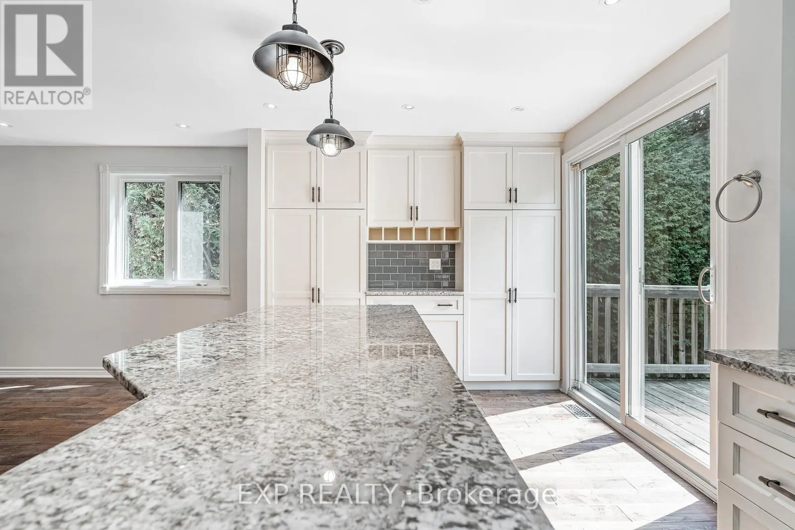 80 COOLSPRING CRESCENT