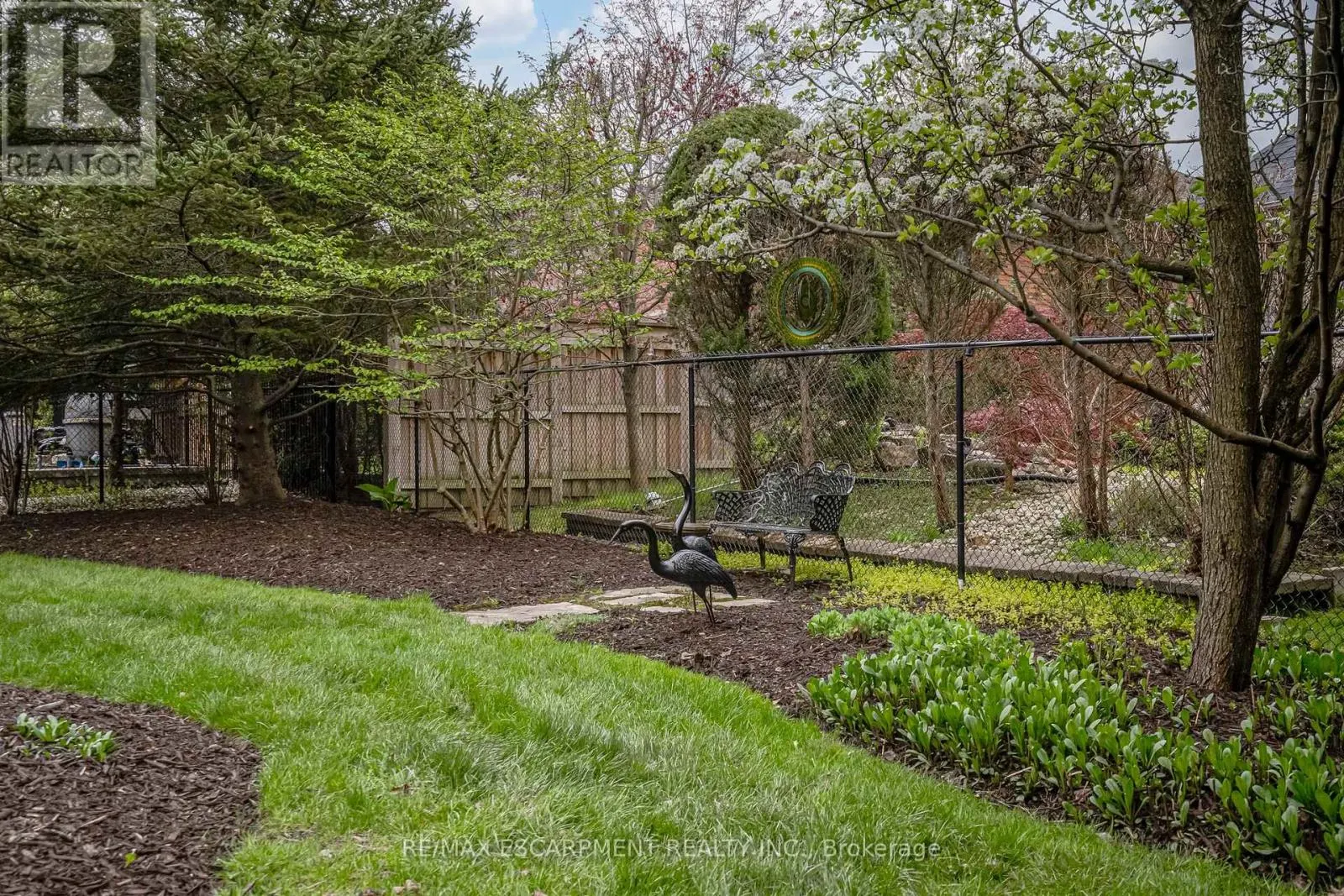 148 FOXRIDGE DRIVE