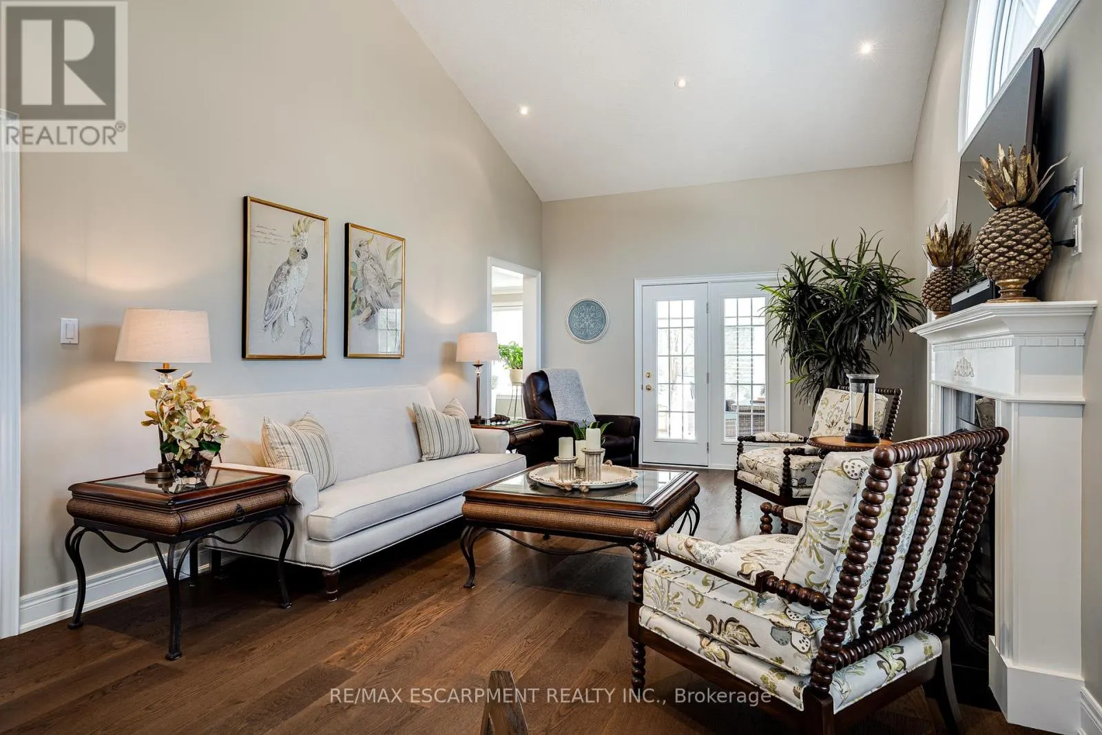 148 FOXRIDGE DRIVE