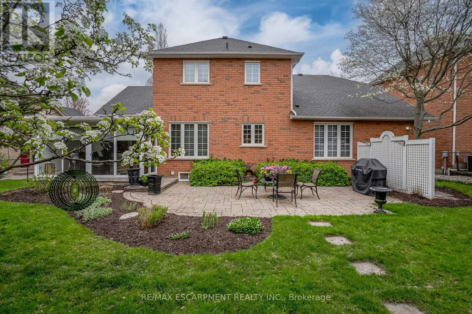 148 FOXRIDGE DRIVE