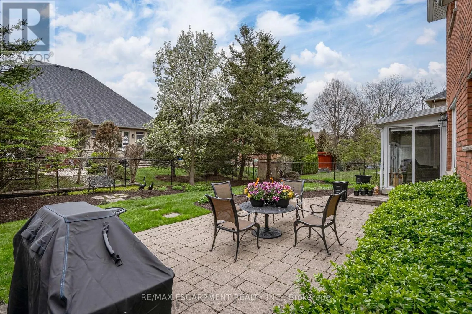 148 FOXRIDGE DRIVE