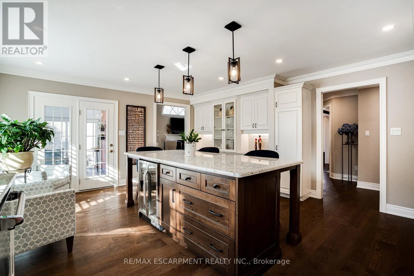 148 FOXRIDGE DRIVE
