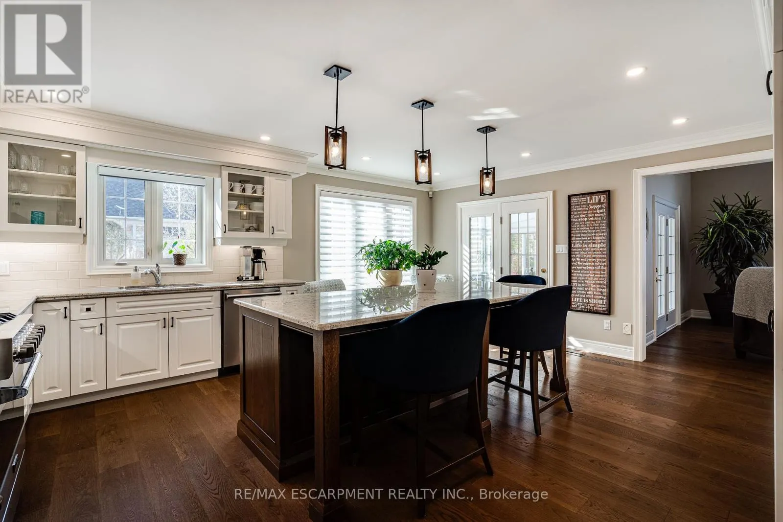 148 FOXRIDGE DRIVE