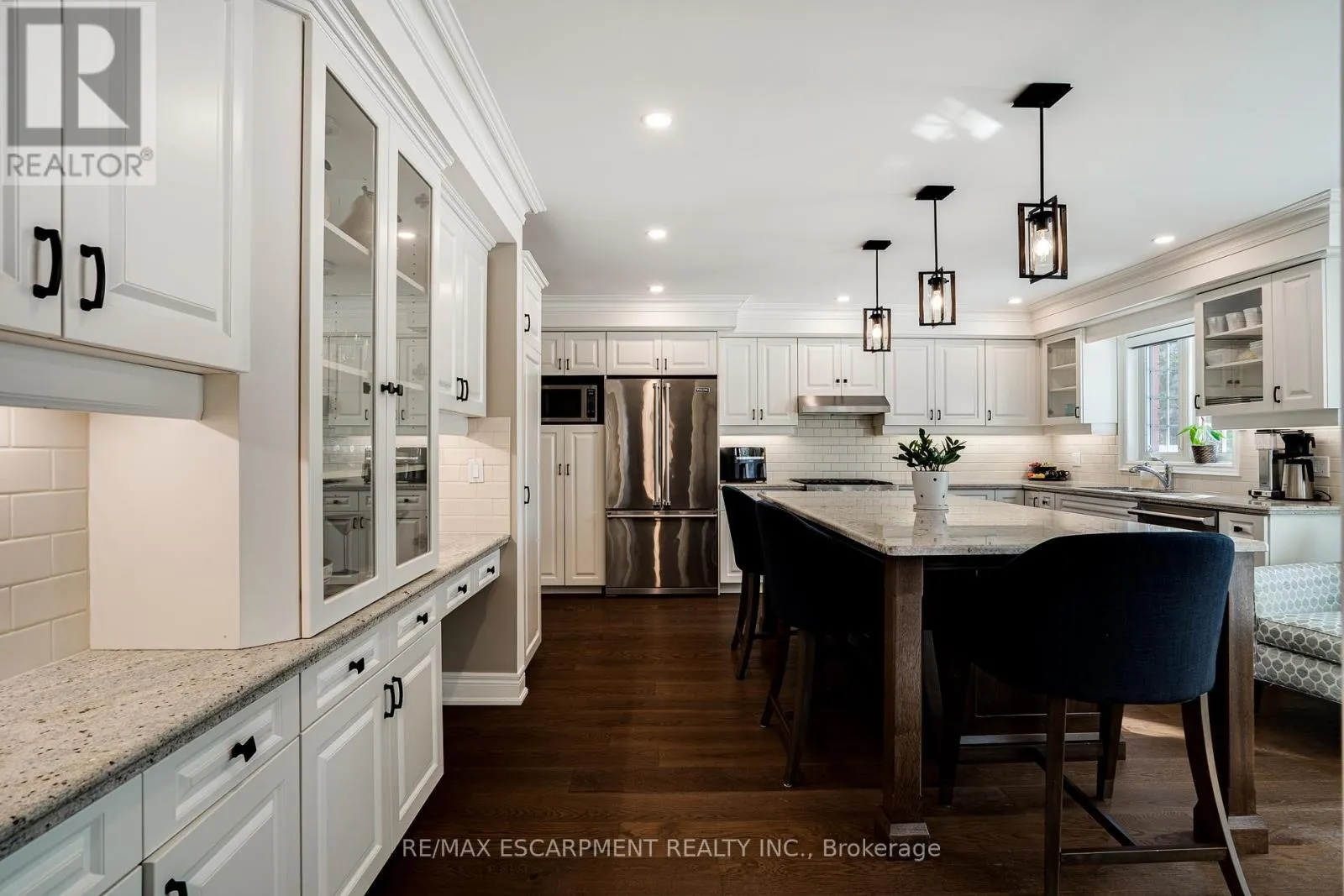 148 FOXRIDGE DRIVE