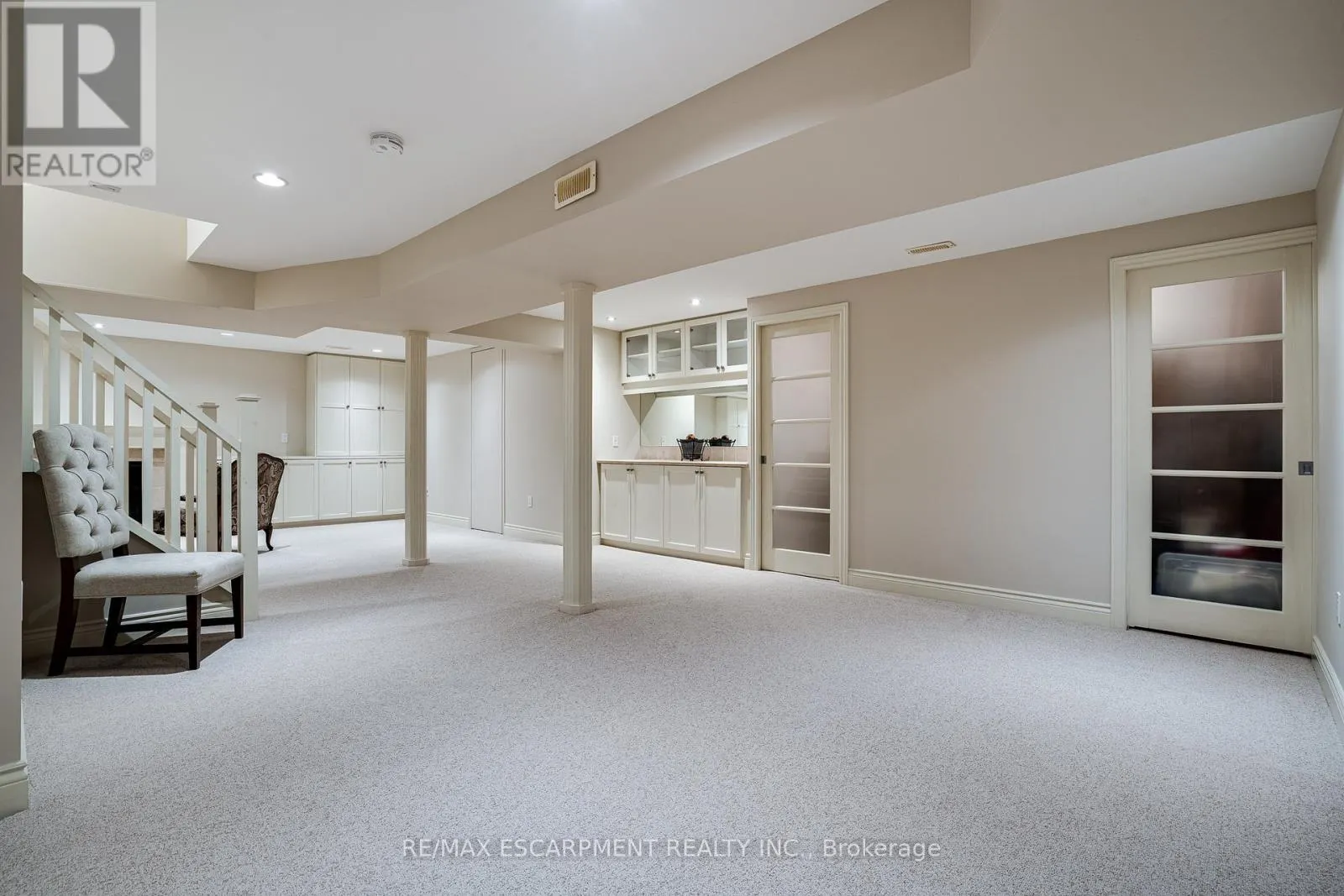 148 FOXRIDGE DRIVE