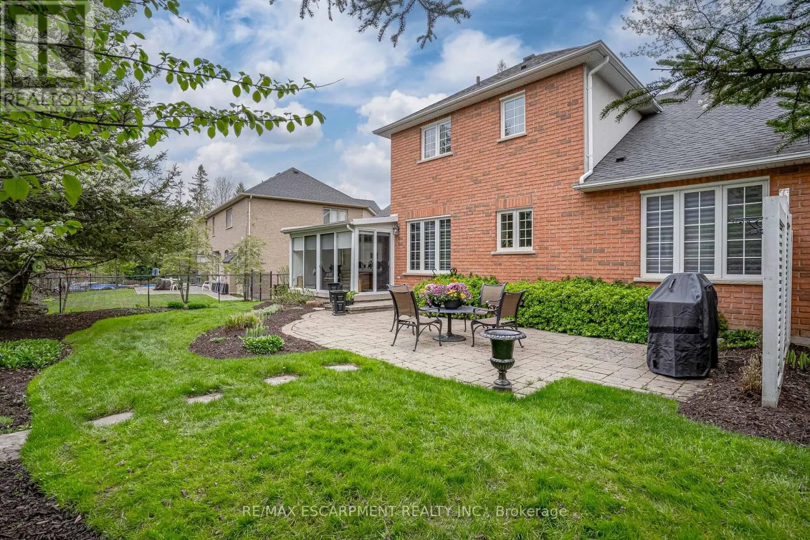 148 FOXRIDGE DRIVE