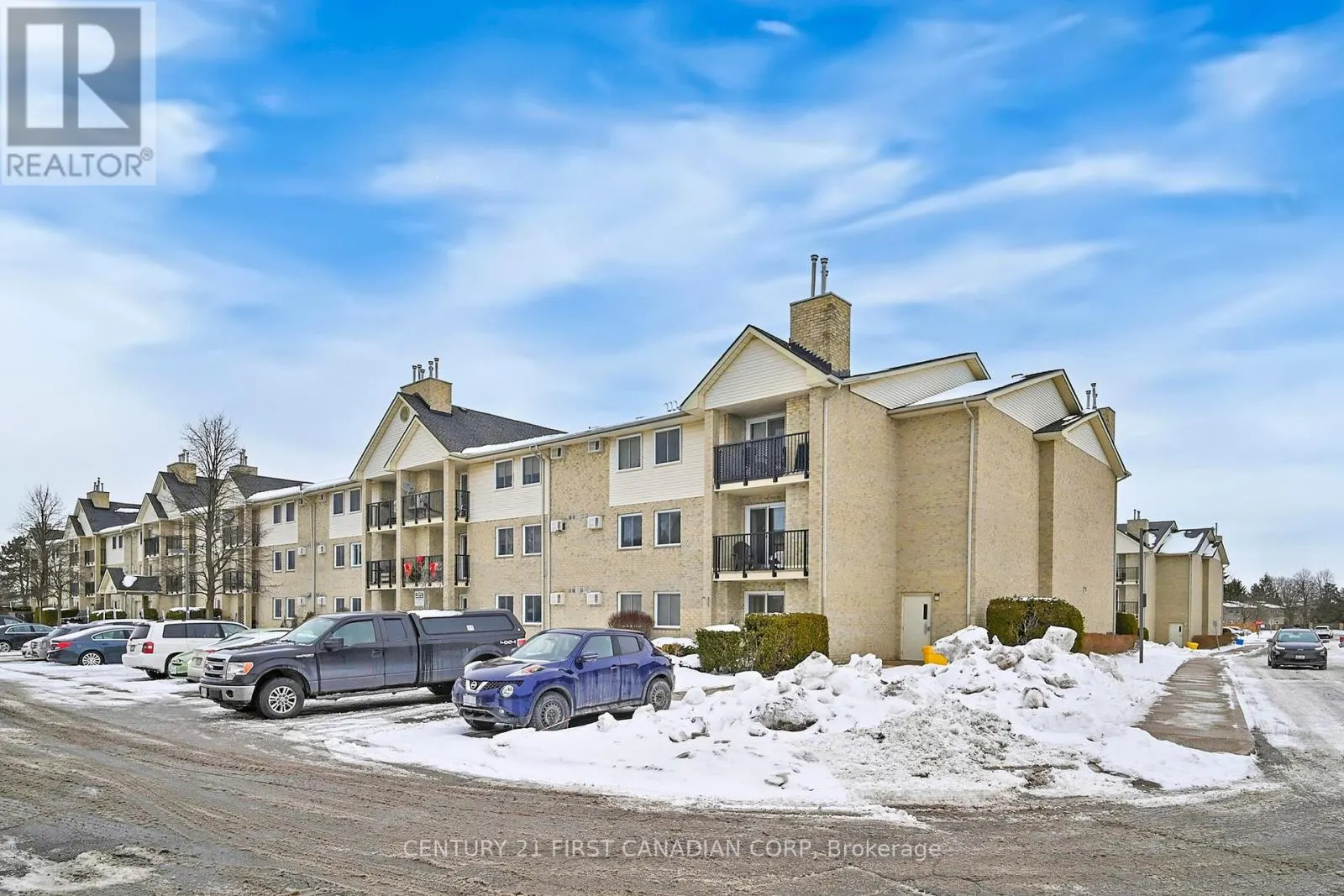 319 - 735 DEVERON CRESCENT, #319