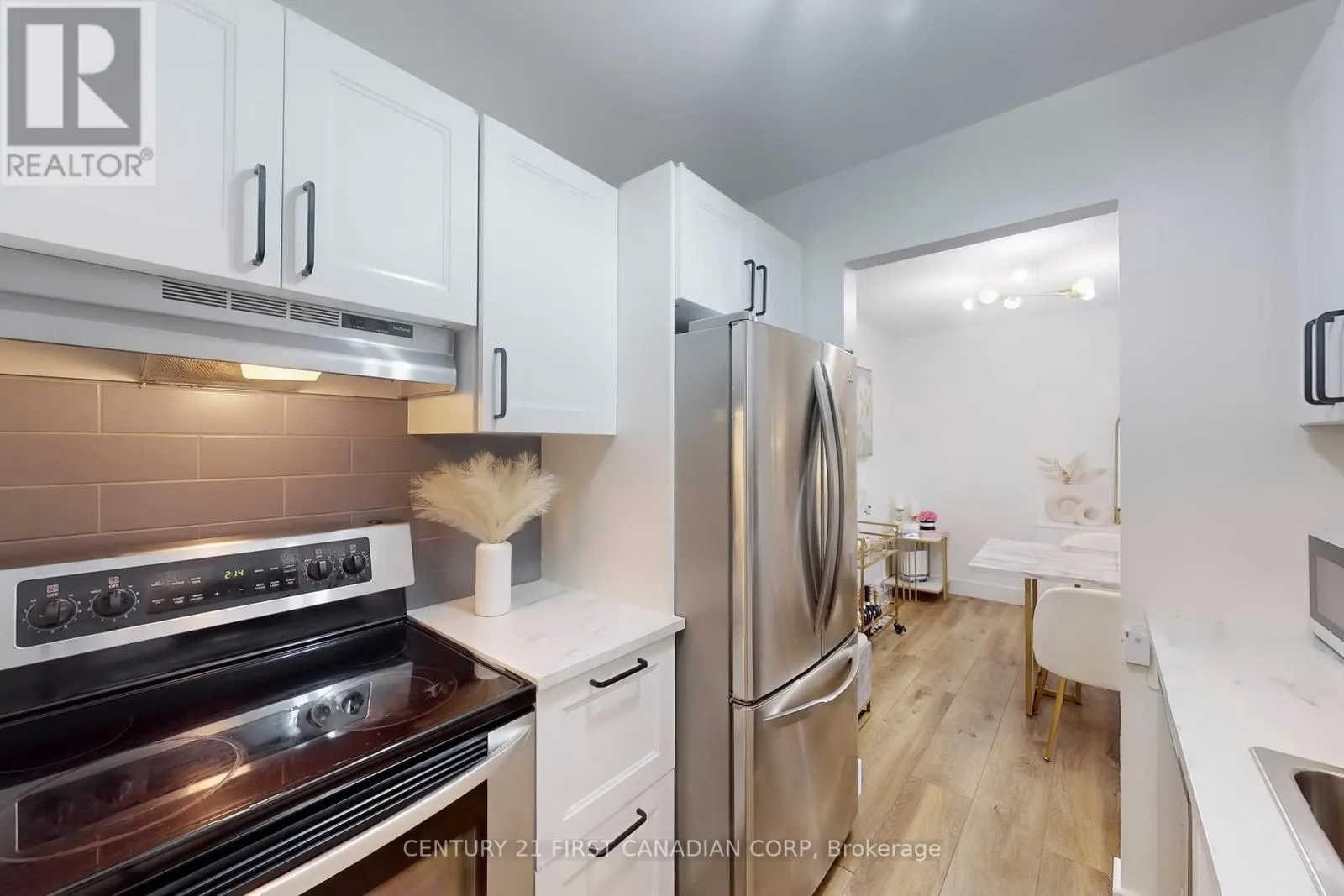319 - 735 DEVERON CRESCENT, #319
