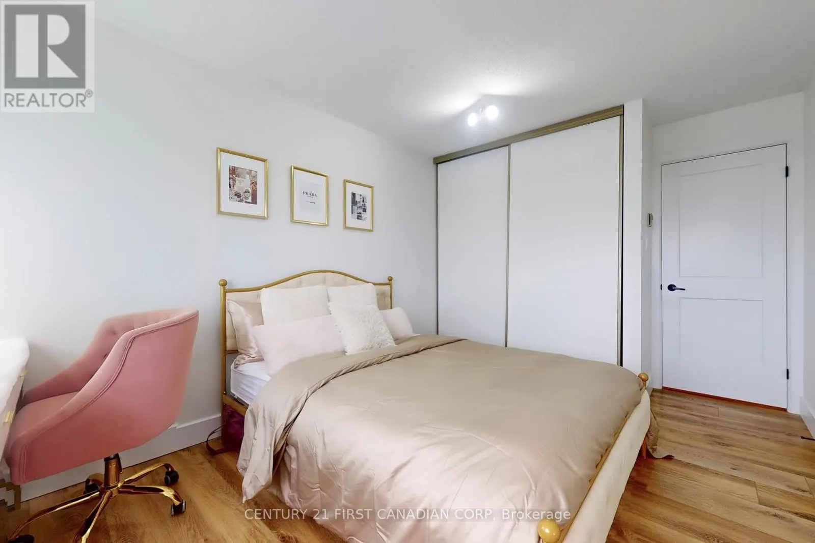 319 - 735 DEVERON CRESCENT, #319