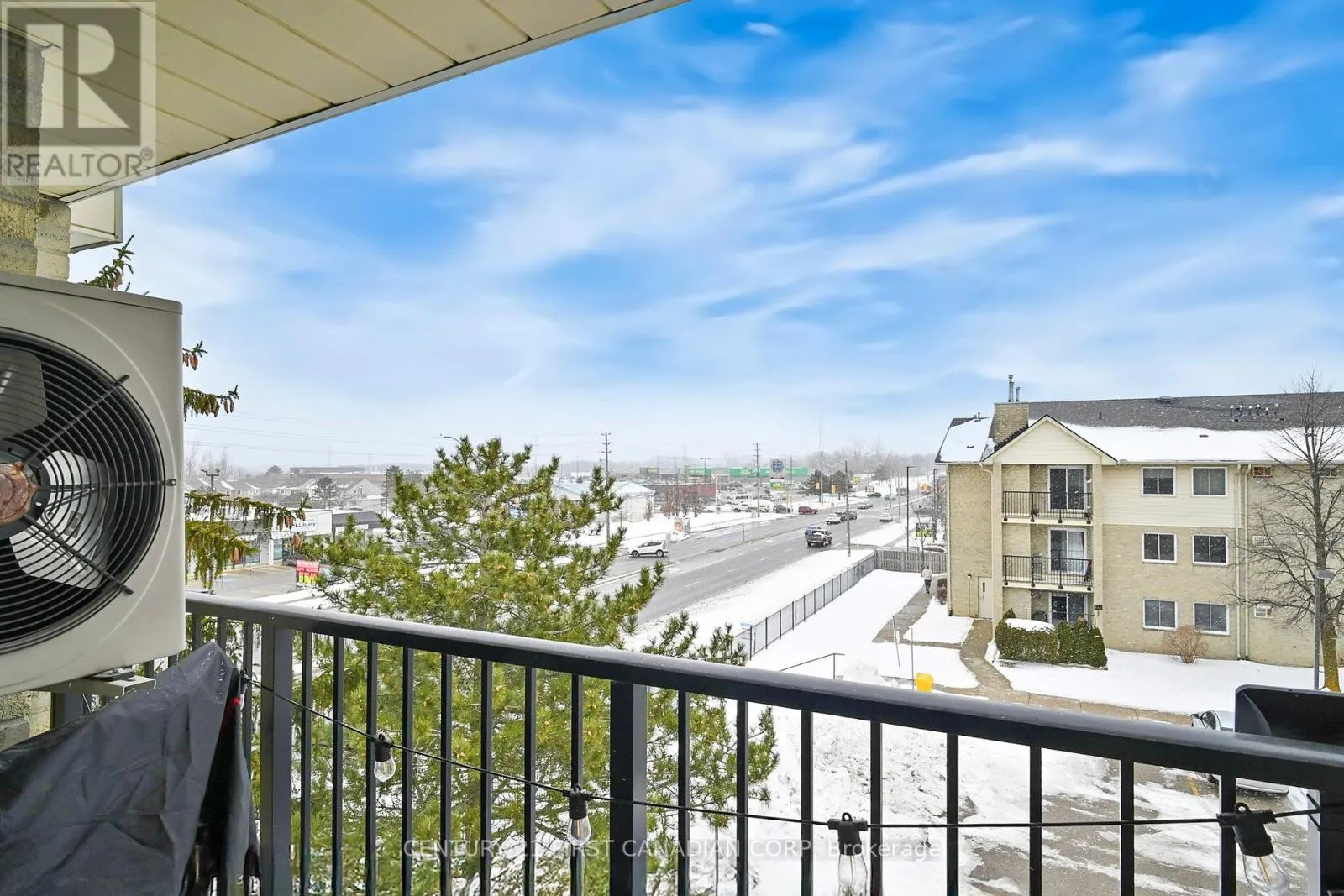 319 - 735 DEVERON CRESCENT, #319