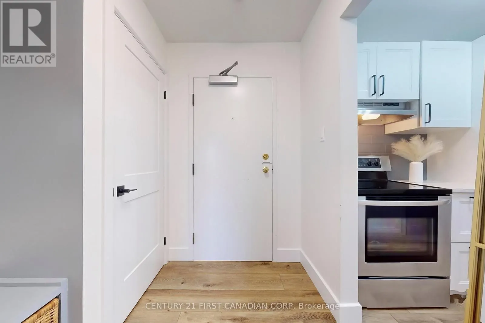 319 - 735 DEVERON CRESCENT, #319