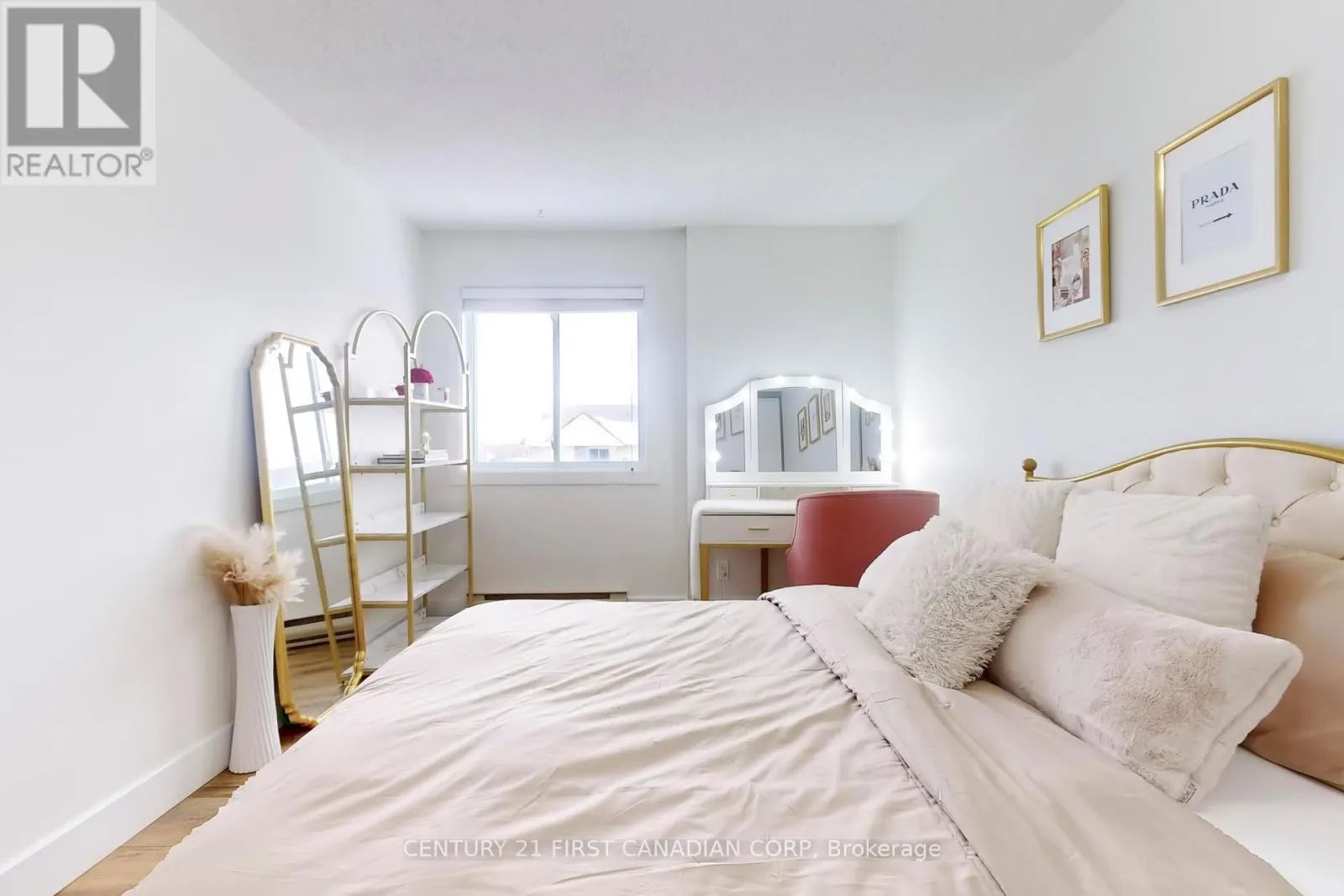 319 - 735 DEVERON CRESCENT, #319