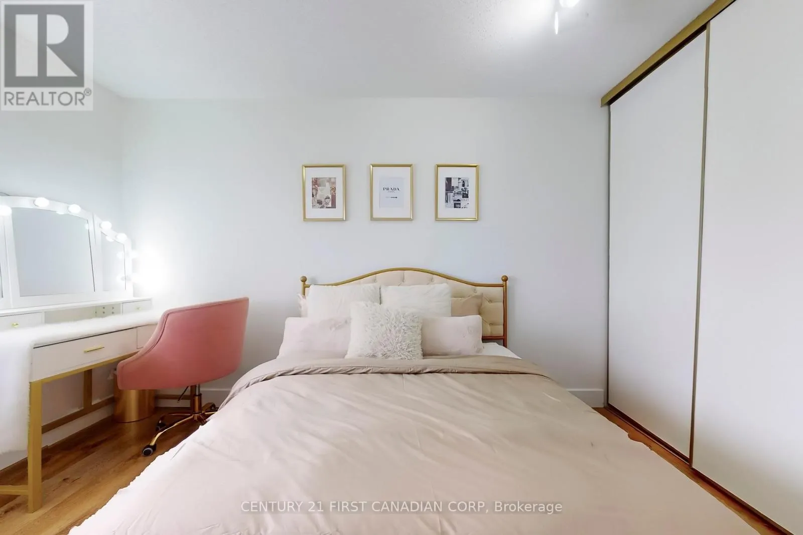 319 - 735 DEVERON CRESCENT, #319
