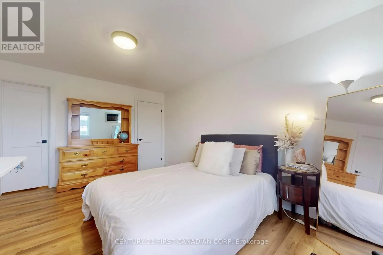 319 - 735 DEVERON CRESCENT, #319