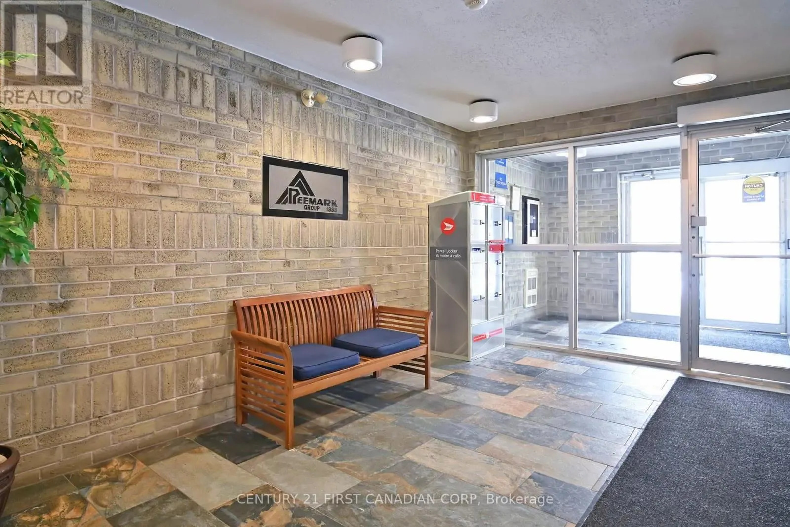 319 - 735 DEVERON CRESCENT, #319