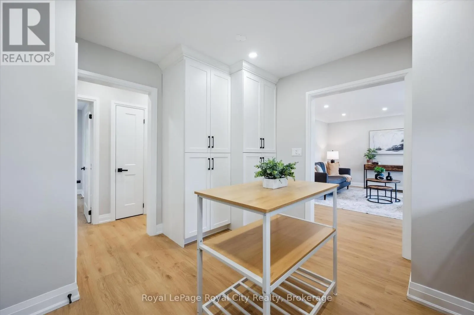22 HEATH ROAD