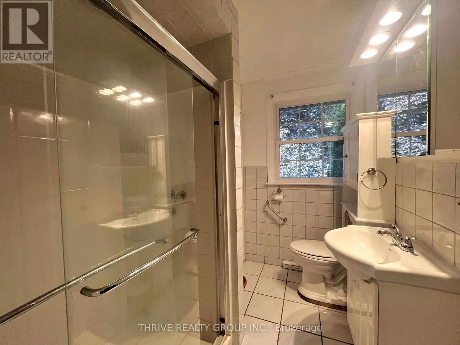 1 - 2832 SUNNINGDALE ROAD W, #1