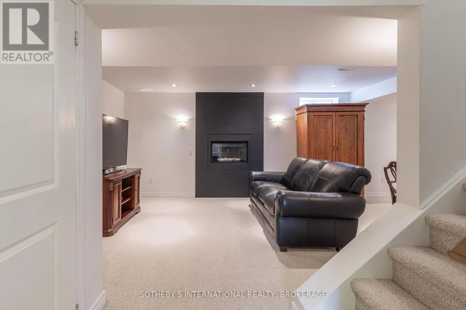 4070 STADELBAUER DRIVE