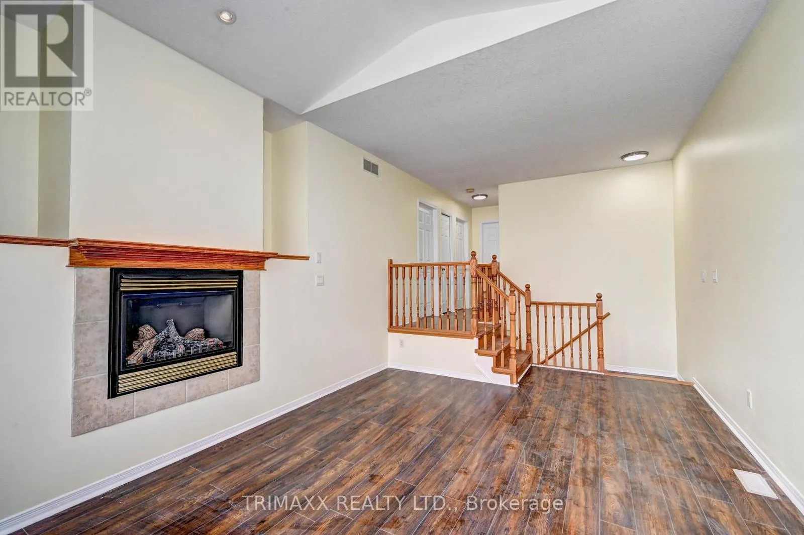 419 TEALBY CRESCENT