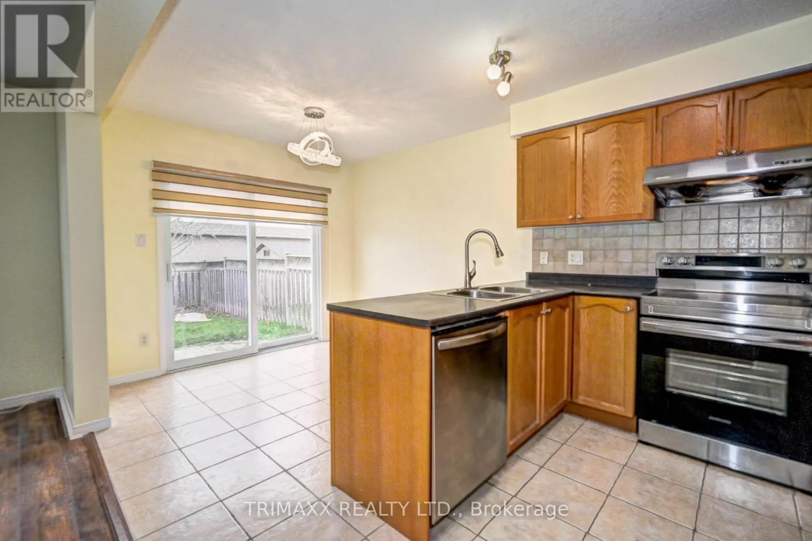 419 TEALBY CRESCENT