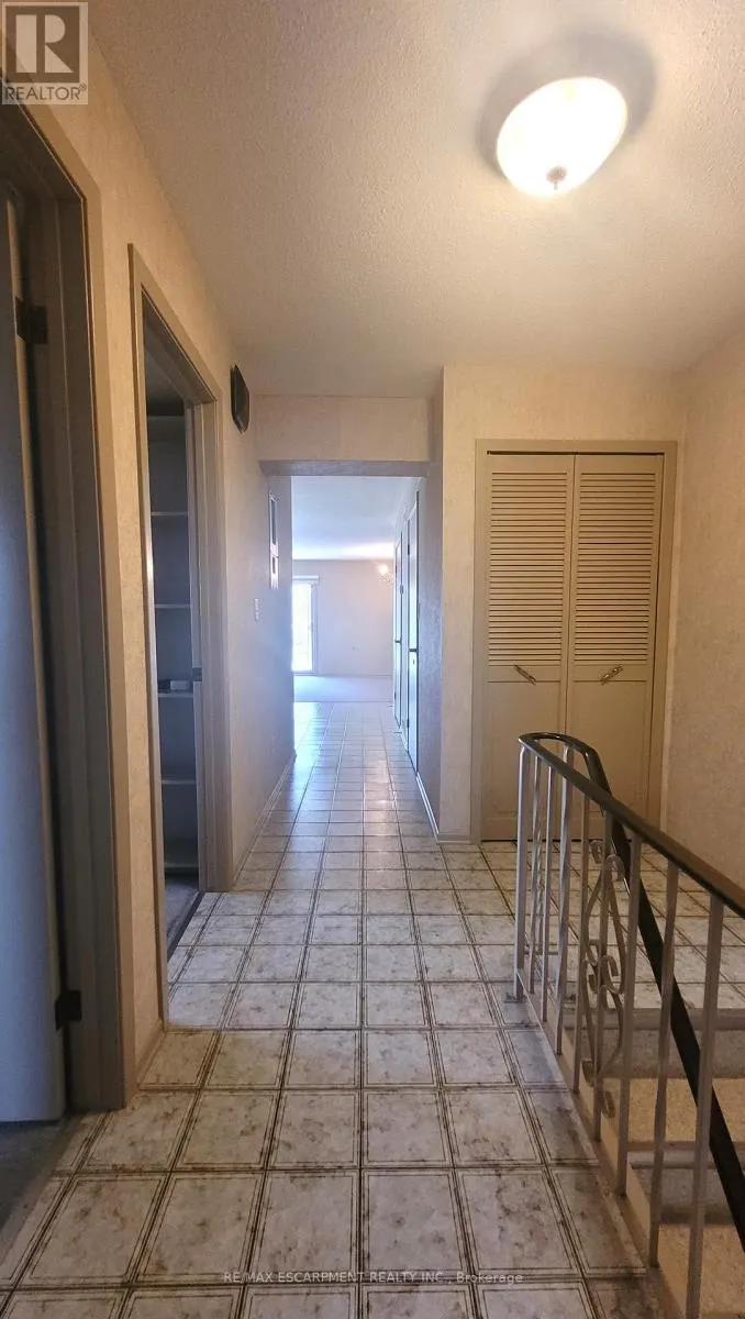 325 FAIRVIEW DRIVE