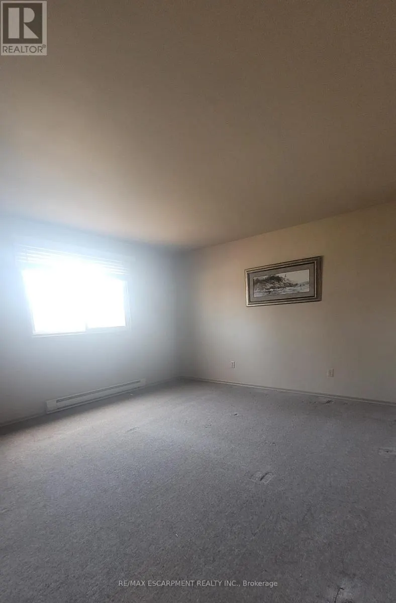 325 FAIRVIEW DRIVE