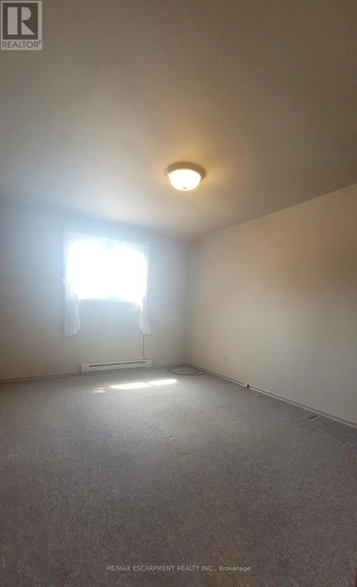 325 FAIRVIEW DRIVE