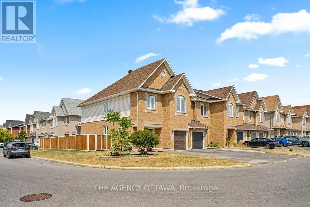 277 BRANTHAVEN STREET