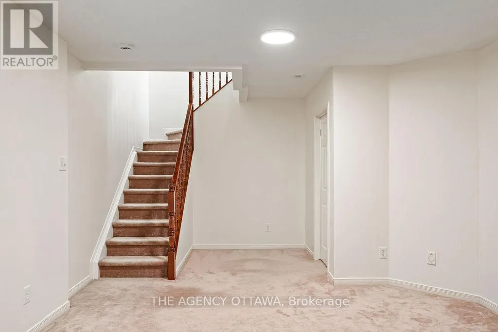 277 BRANTHAVEN STREET