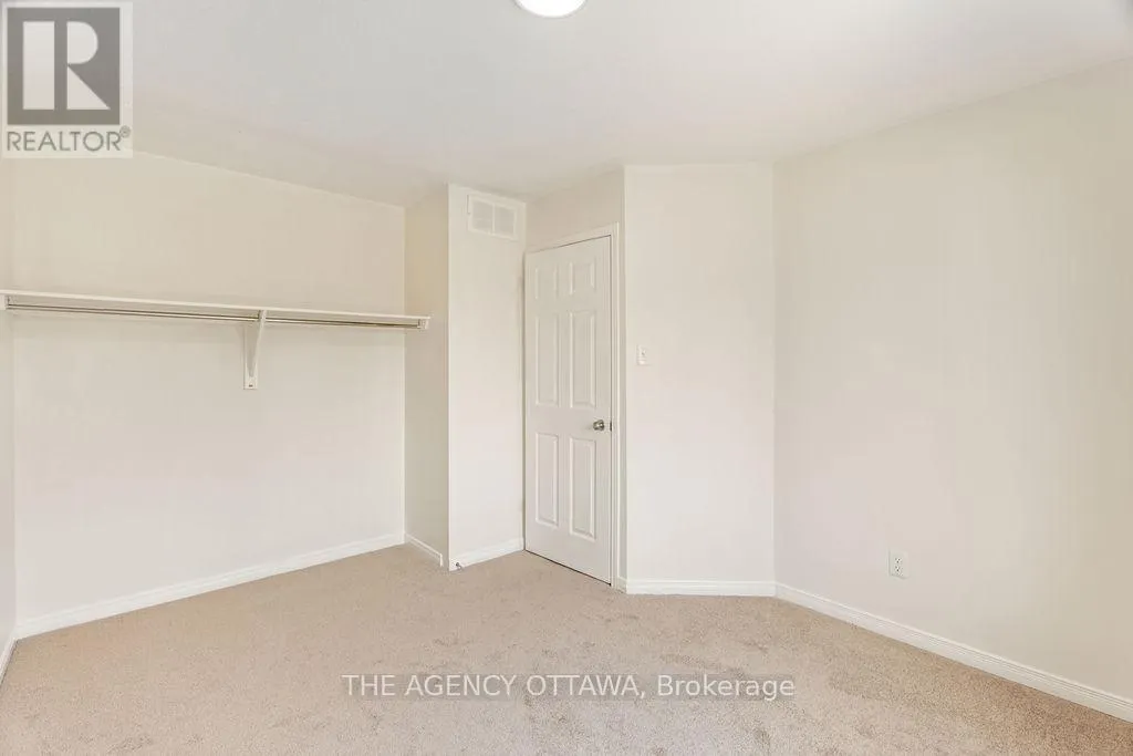 277 BRANTHAVEN STREET
