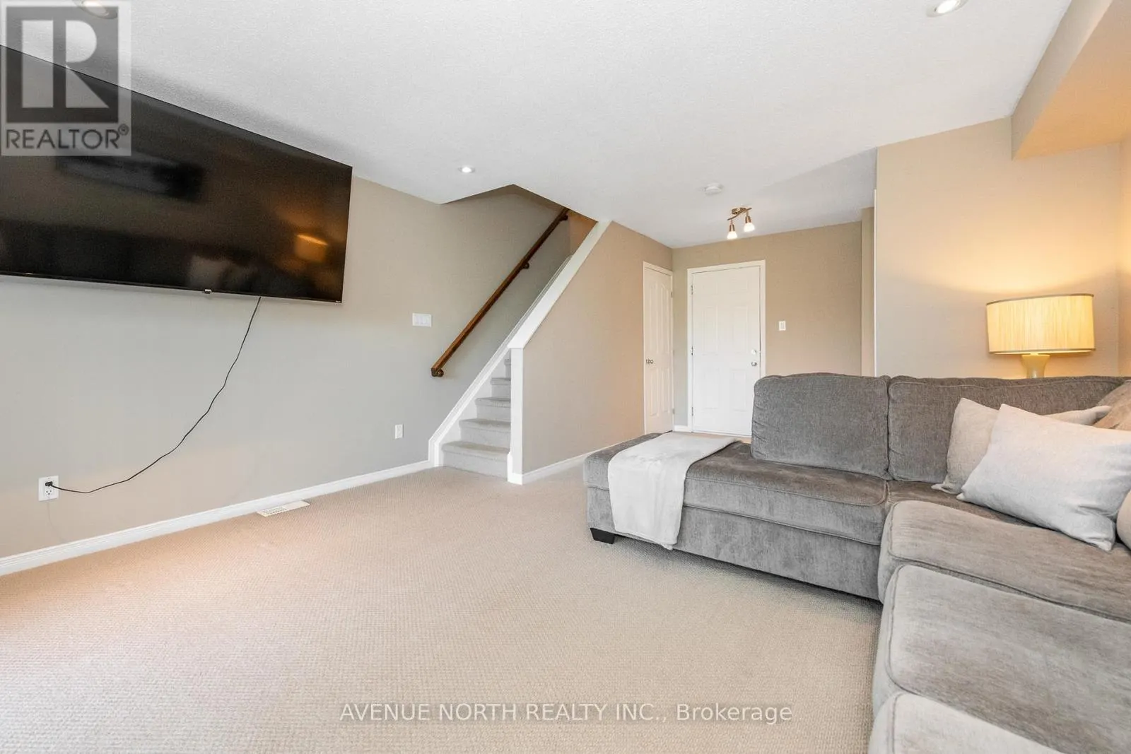 283 STROGET PRIVATE