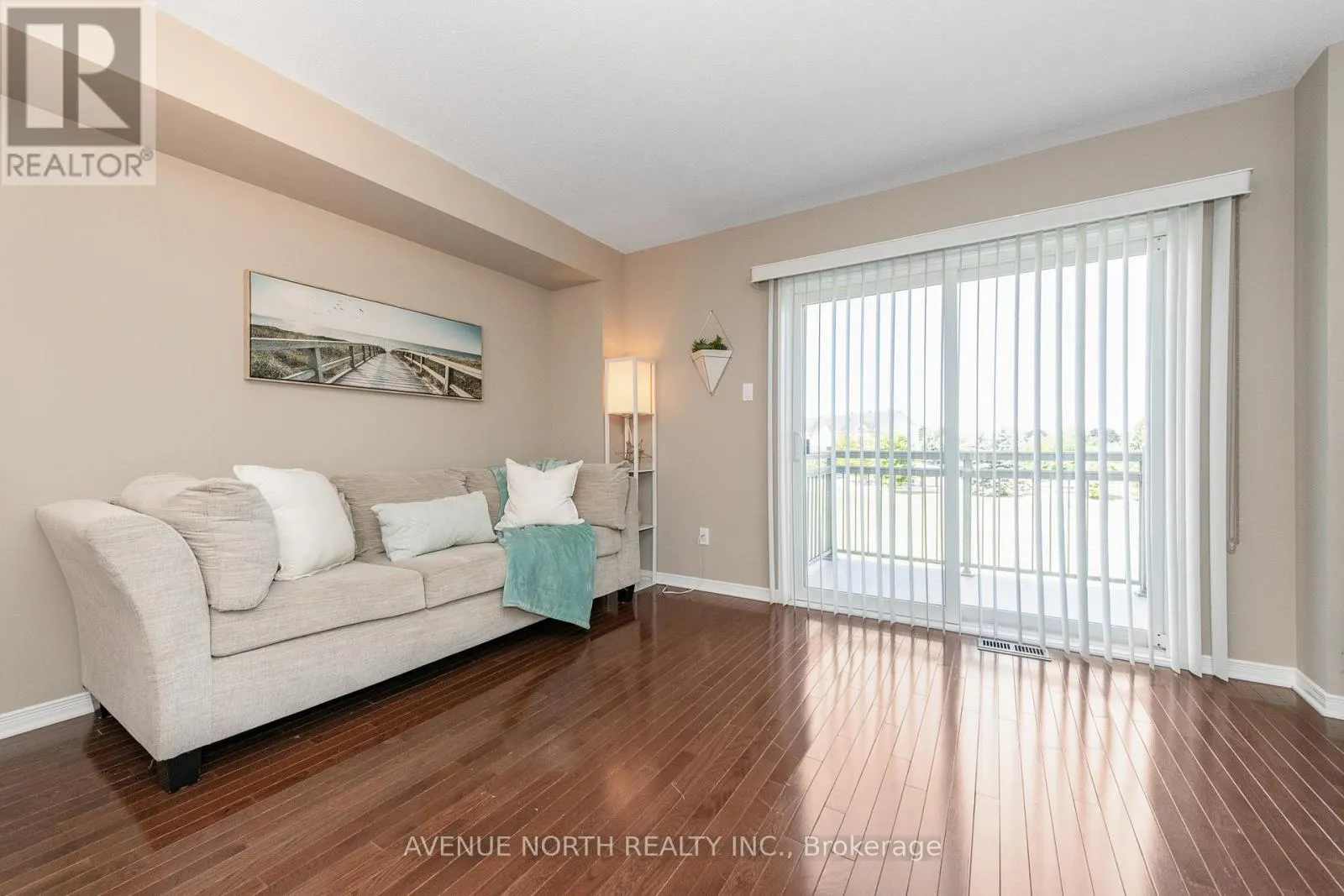 283 STROGET PRIVATE
