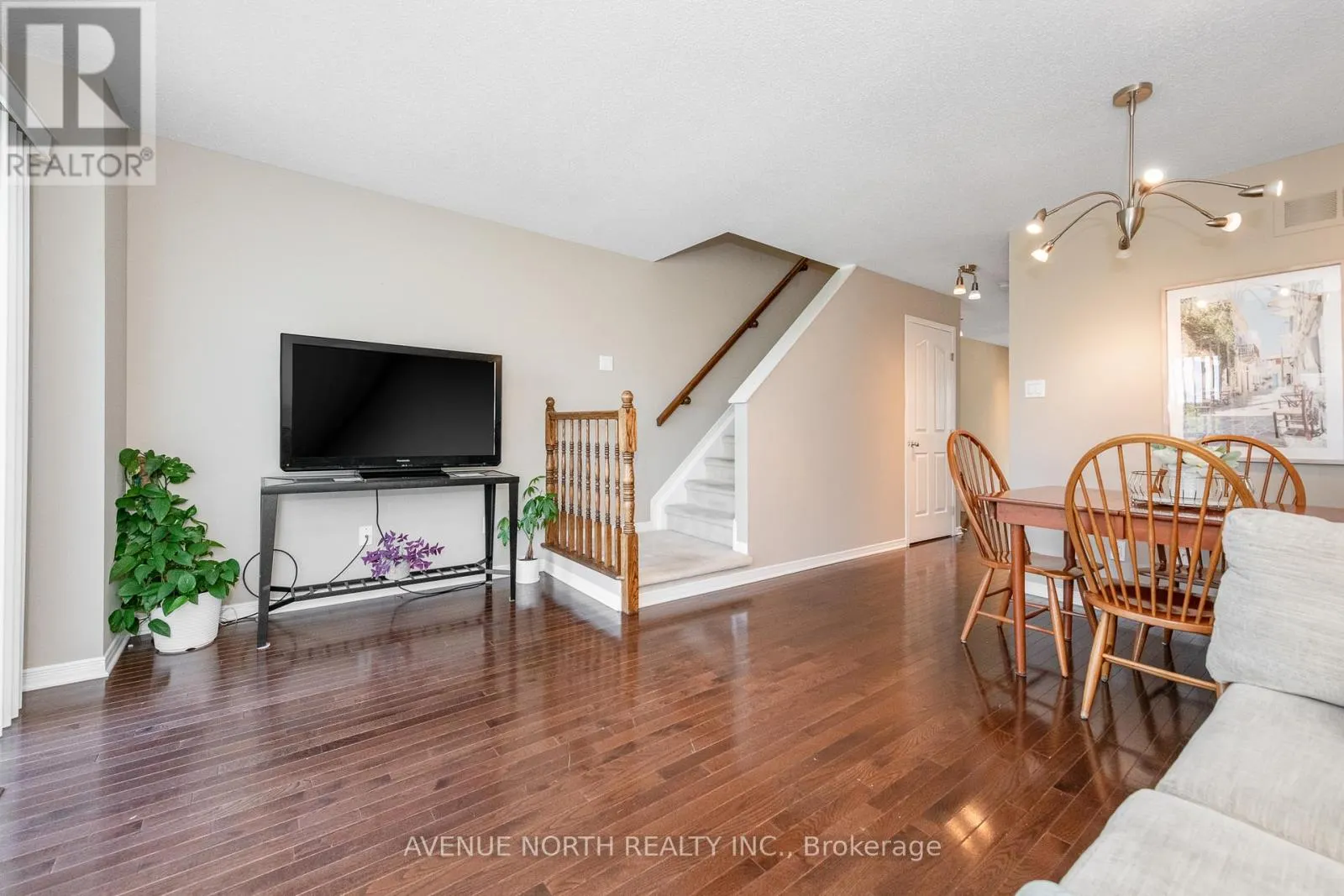 283 STROGET PRIVATE