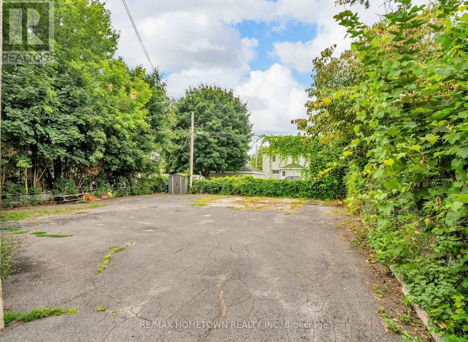 3 LEONIA STREET
