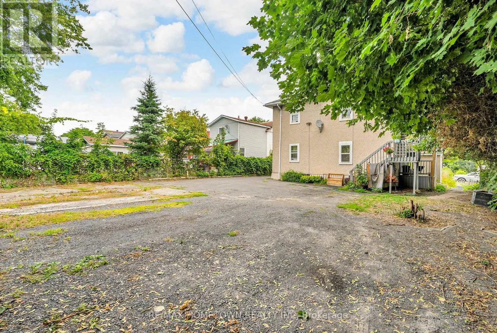3 LEONIA STREET