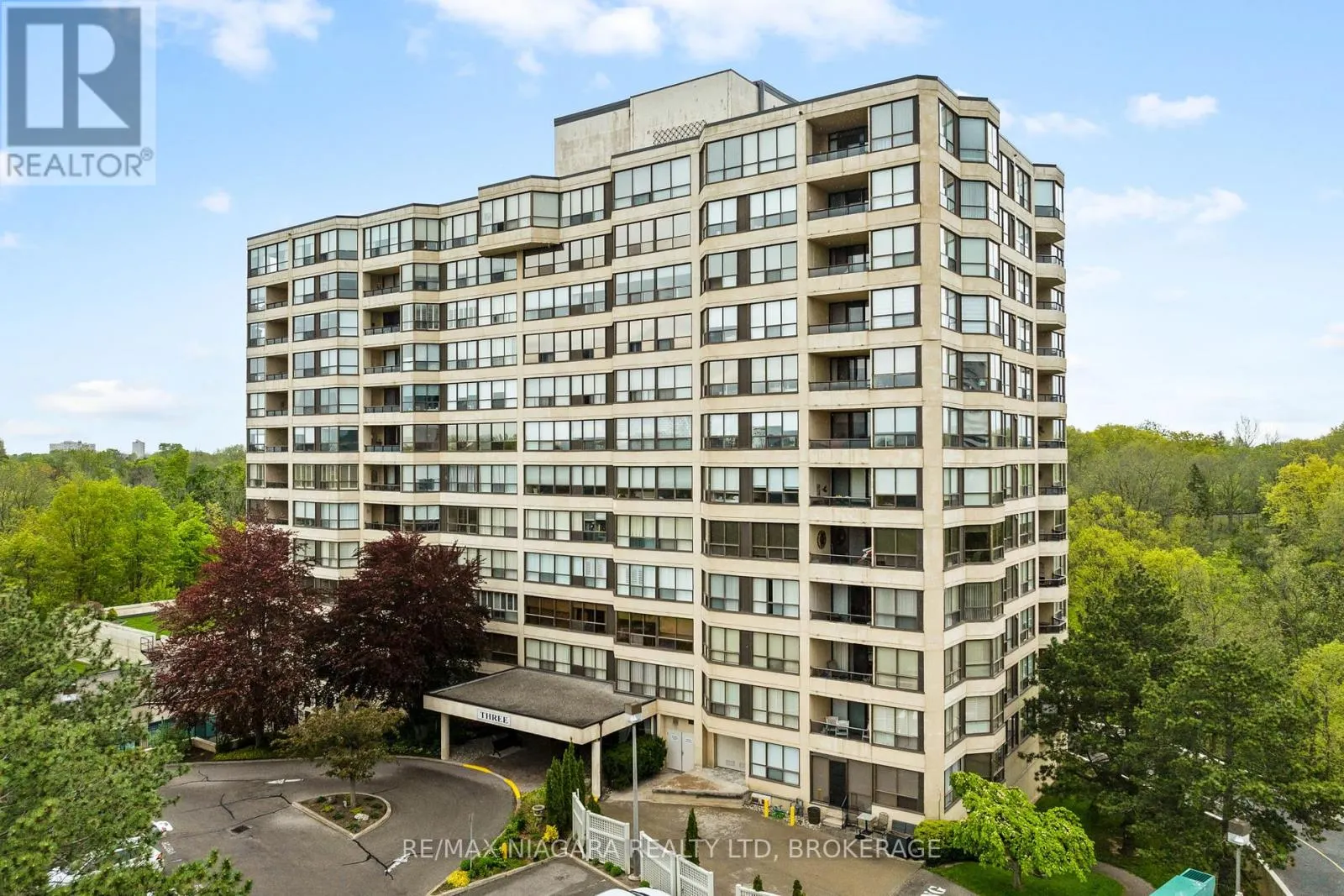 407 - 3 TOWERING HEIGHTS BOULEVARD, #407