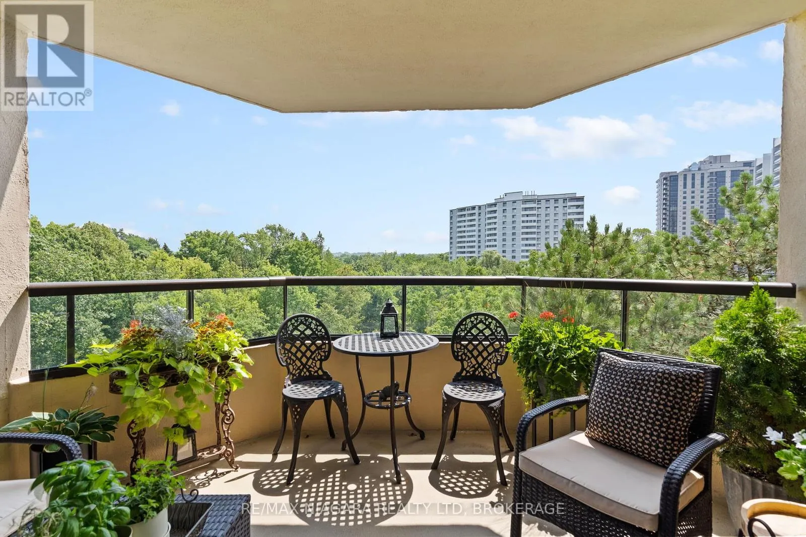 407 - 3 TOWERING HEIGHTS BOULEVARD, #407