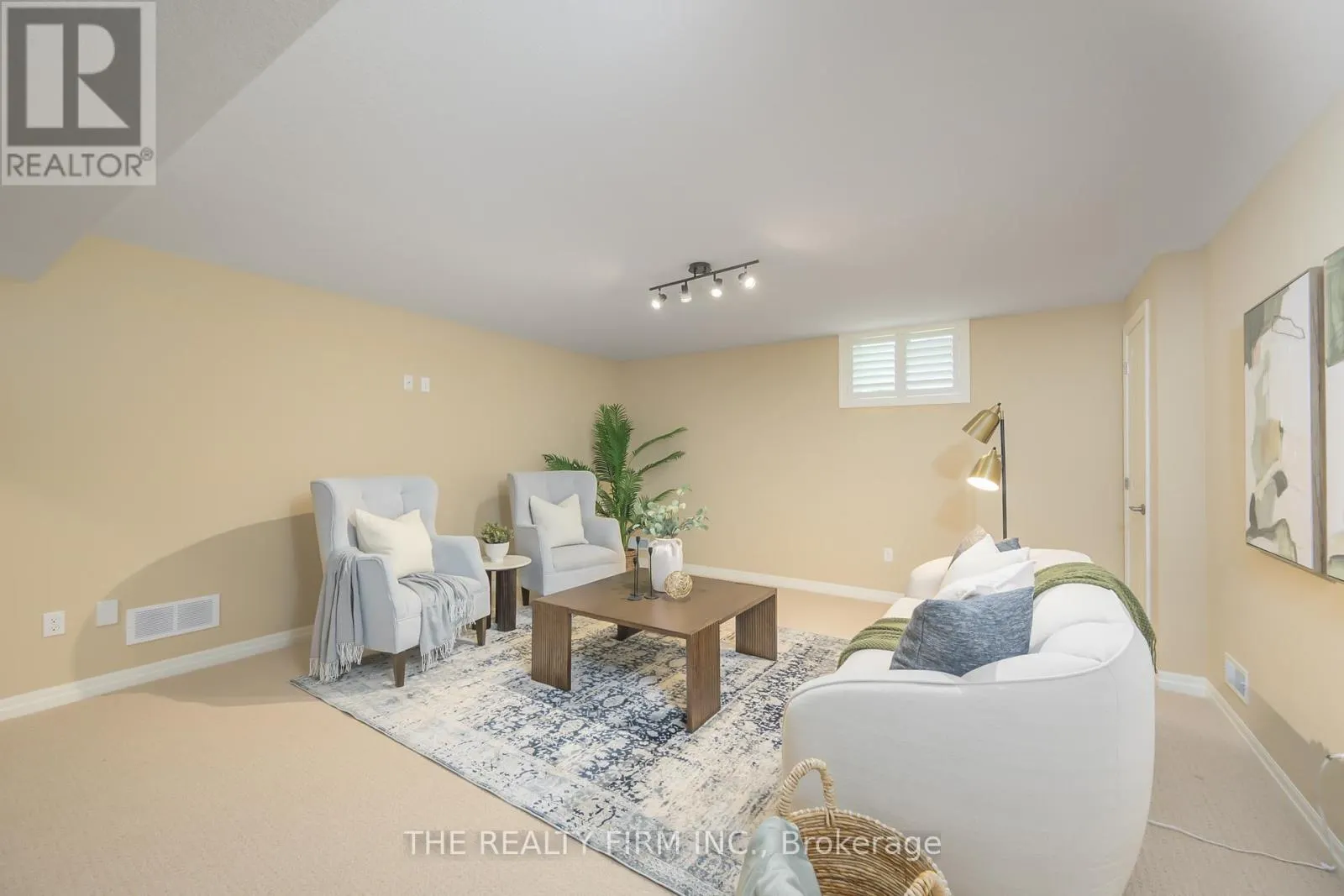 35 - 1571 CORONATION DRIVE, #35