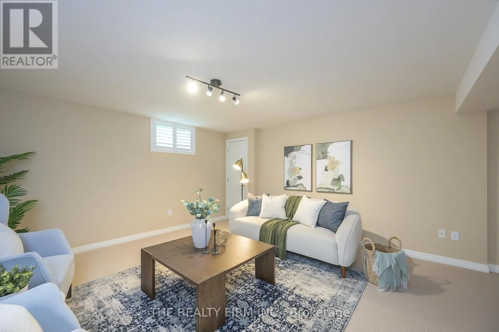 35 - 1571 CORONATION DRIVE, #35