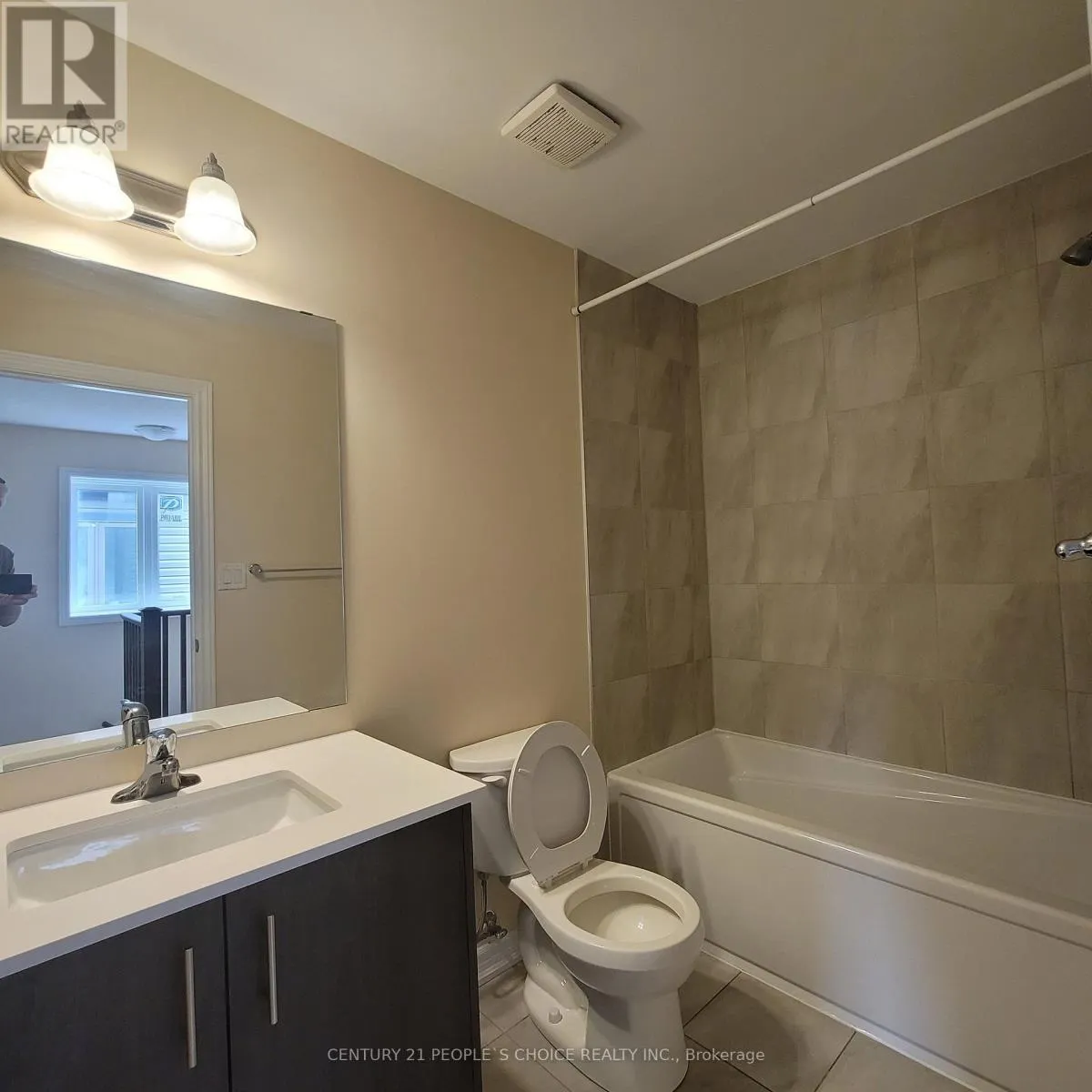 30 - 124 COMPASS TRAIL