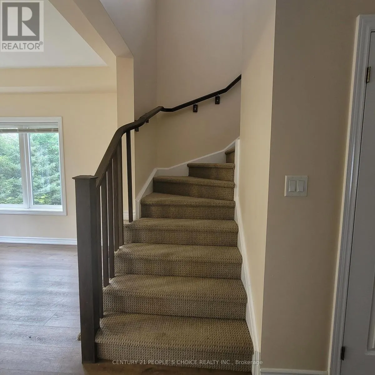 30 - 124 COMPASS TRAIL