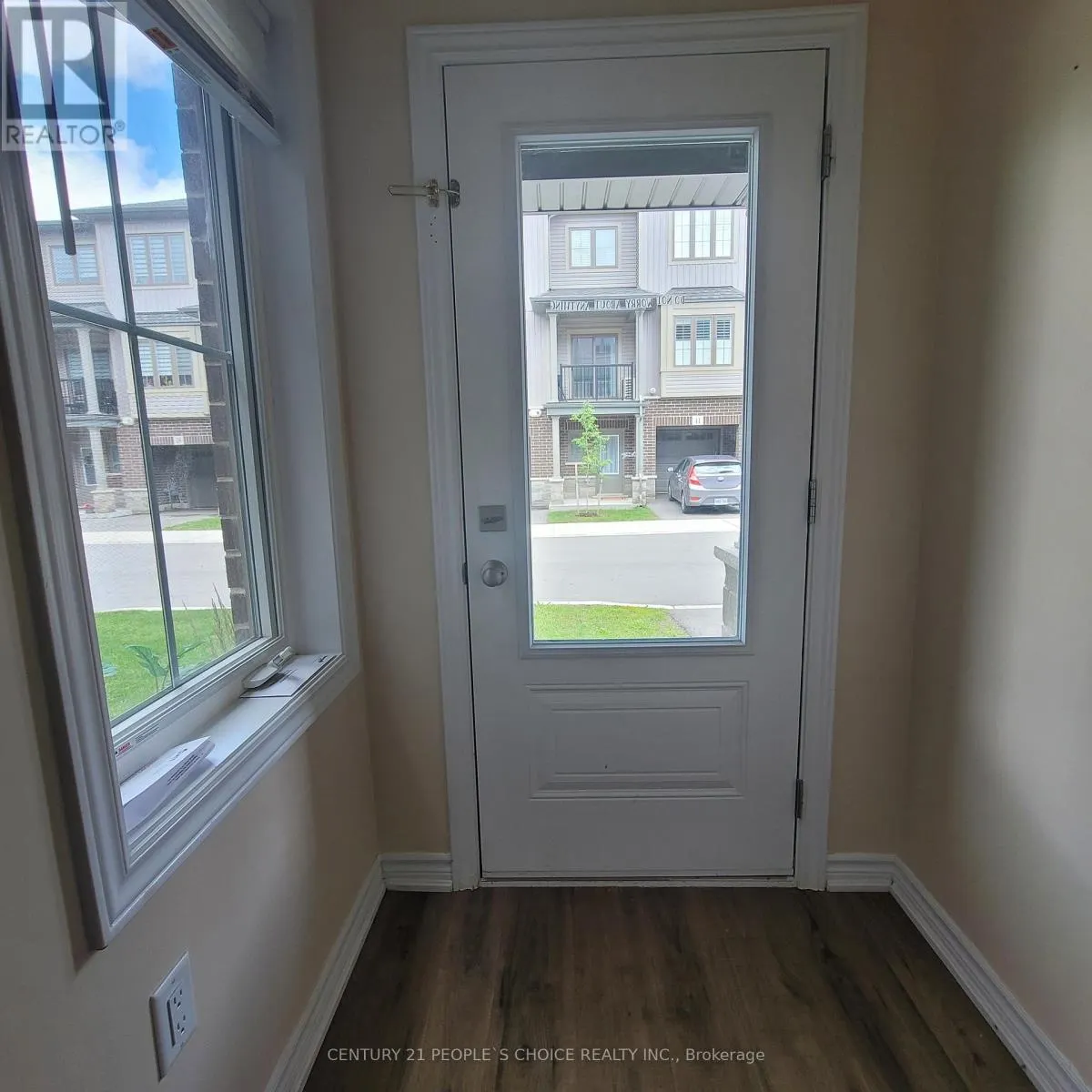 30 - 124 COMPASS TRAIL