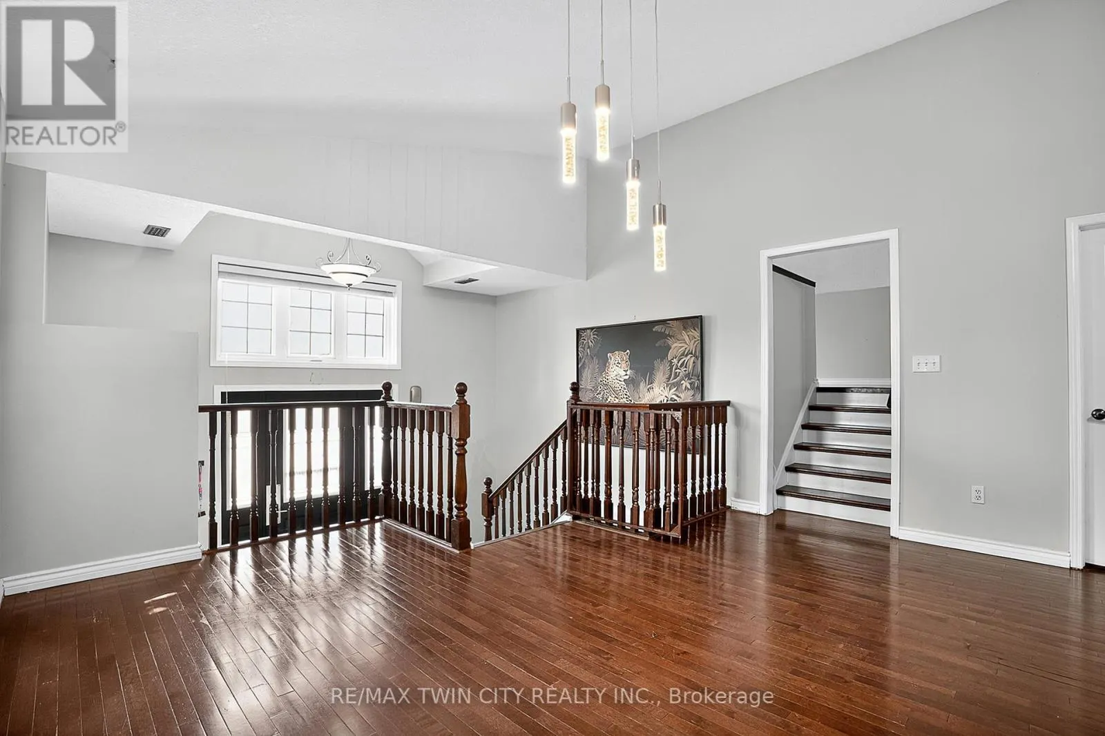 3 WISTERIA COURT