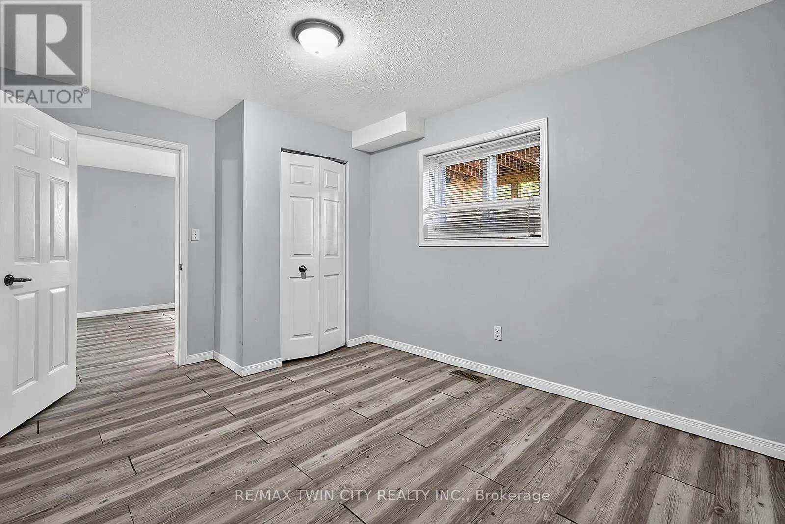 3 WISTERIA COURT